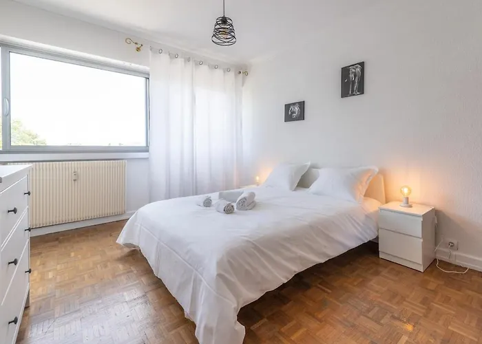 Very Apartment, Center Near Train Station Apartamento *